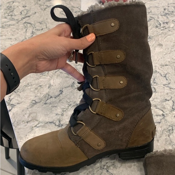 FINAL OFFER-SOREL Emelie Lace Up Winter Boots size 7 - Picture 7 of 14